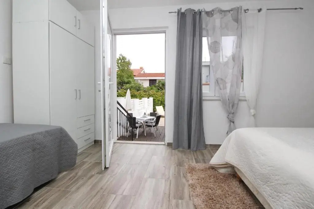 Apartments Rozanda