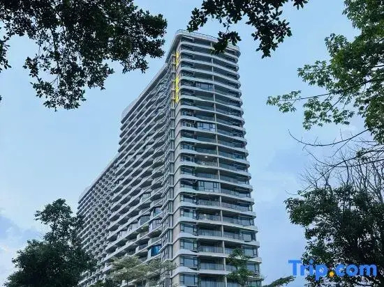 Yuhai Bay International Apartment (Hailing Island Dajiao Bay Maritime Silk Road Tourist Area Store)