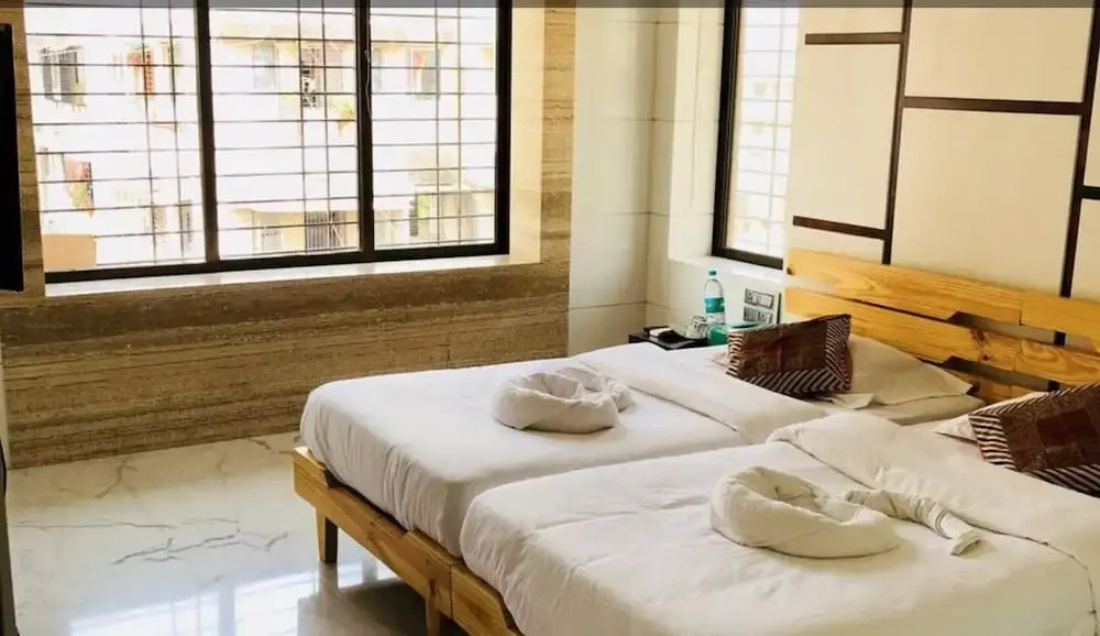 Luxury Stay Close To Worli Sea Face