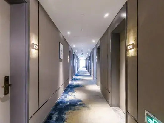 Homeinn Selected Hotel (Lvliang Lishi Longfeng North Street Xingsheng Road)