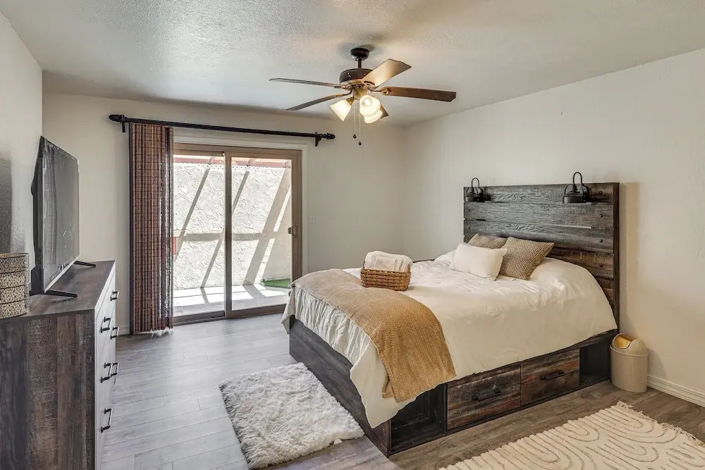 Lake Havasu Home w/ Pool: 2 Mi to Boat Launch