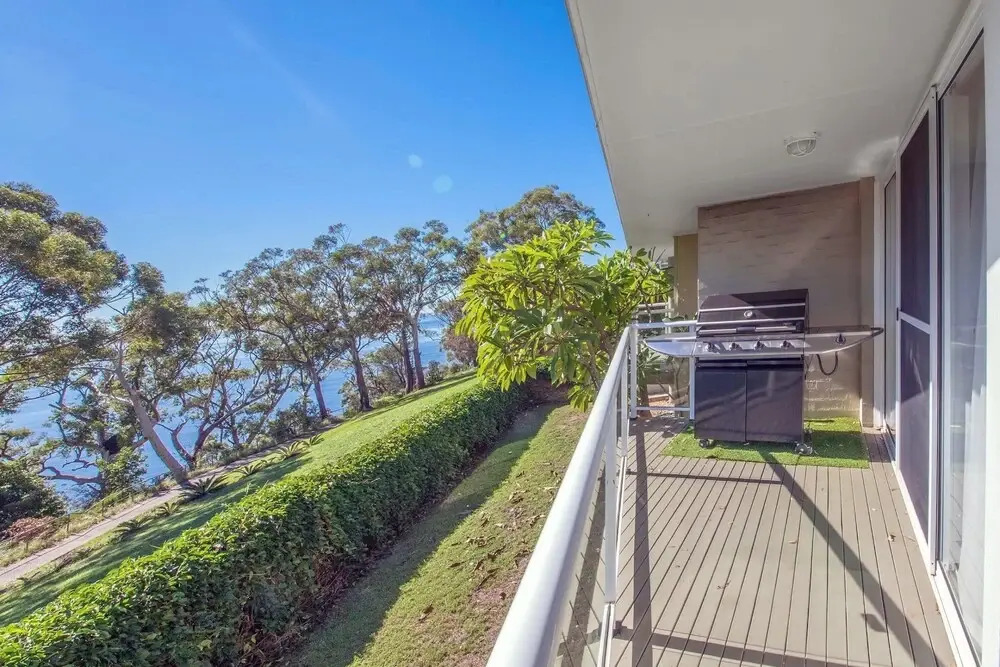 Thurlow Avenue 28, 'Ripple Cove'