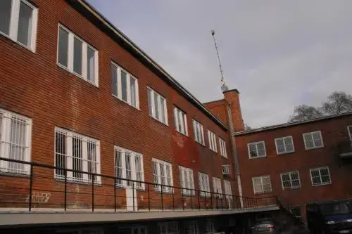 Season Hostel Hill