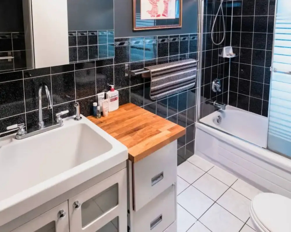 Cosy 1 Bedroom House Near Junction Triangle