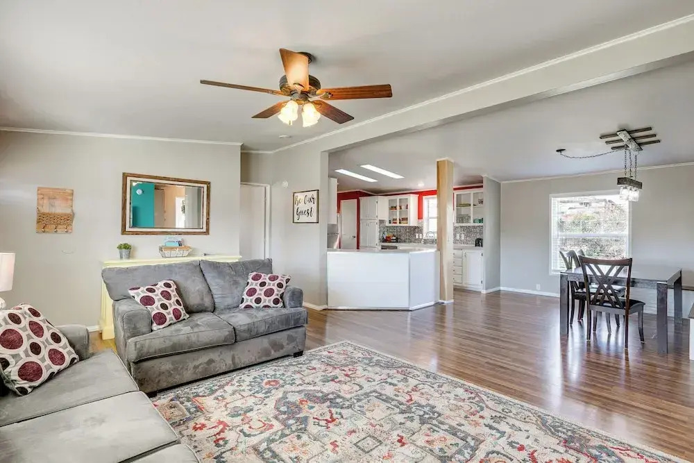 La Verkin Home w/ Yard, Covered Patio & Grill