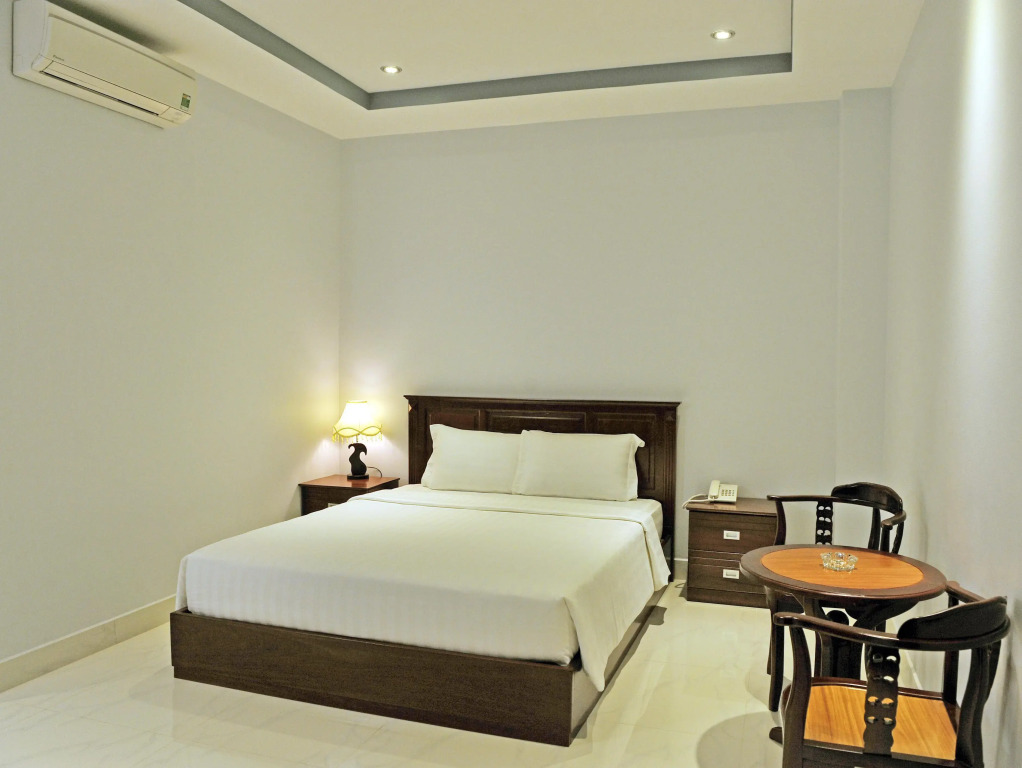 Phoenix Hotel