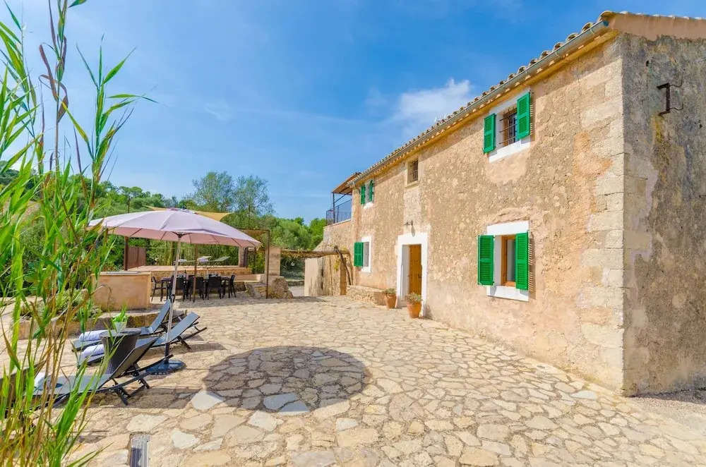 Son Vell in Manacor With 4 Bedrooms and 3 Bathrooms