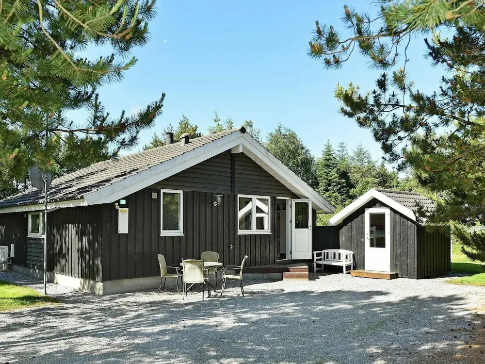 Cozy Holiday Home in Oksbøl With Terrrace