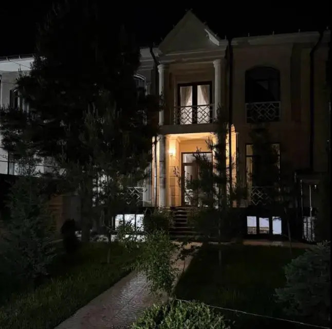 Anor Guest House (Анор)