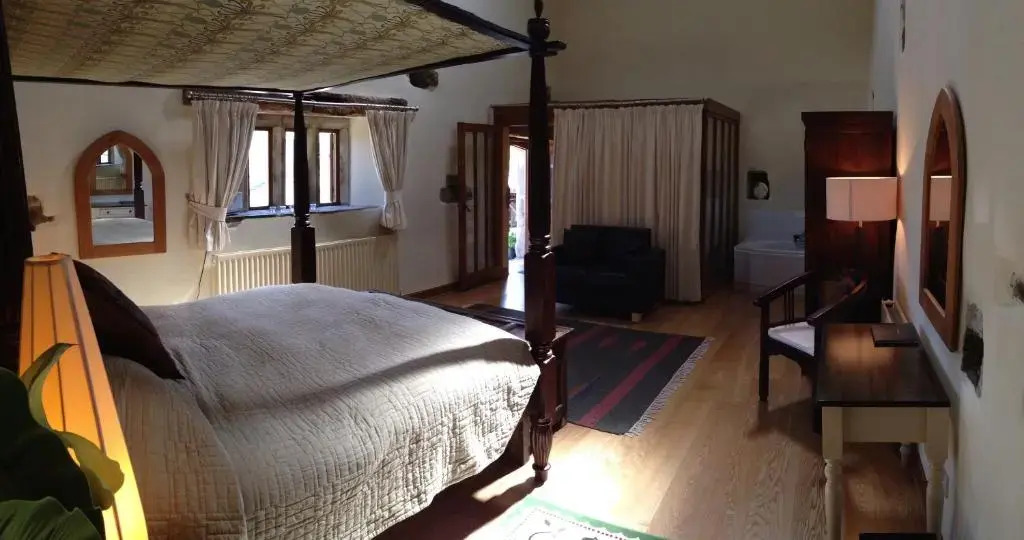 Love Cottage