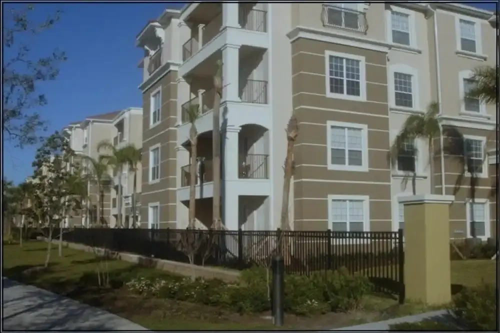 3 Bed 2 Bath Premium Lakeview L 1010 Condo