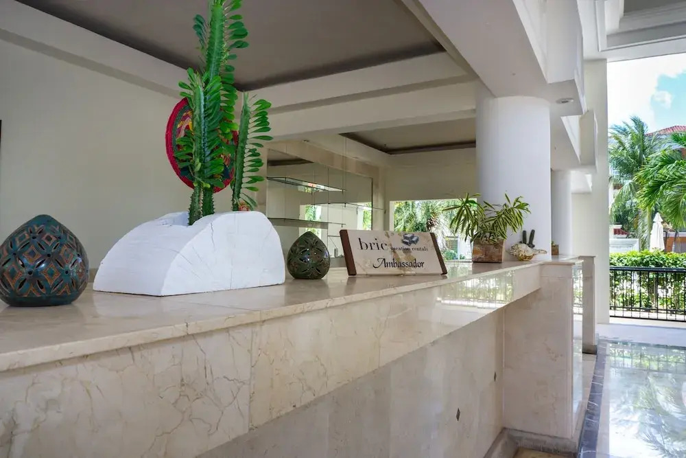 Paseo Del Sol Coral 204 3 Bedroom Condo by Redawning
