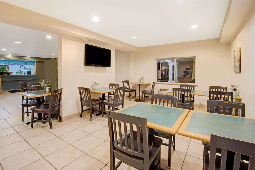 SureStay by Best Western Albuquerque East I-40