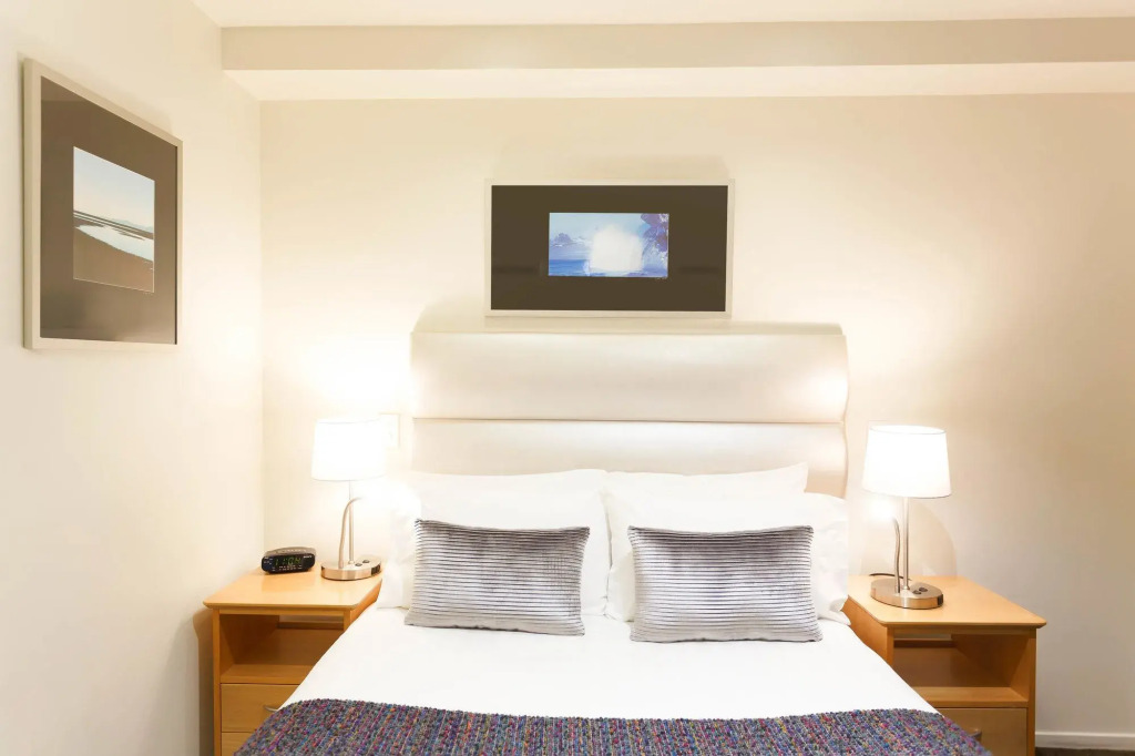 Tides Hotel