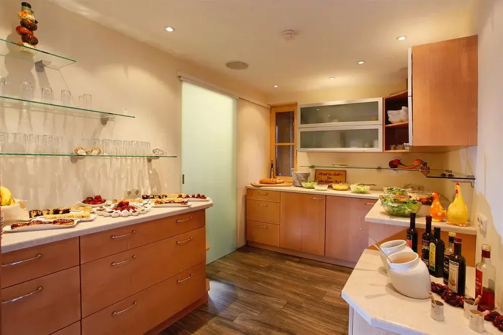 Balma Restaurant Suites