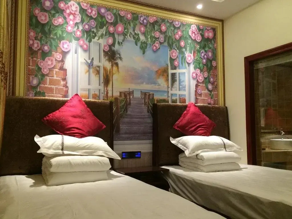Luzhou Ba Li Nuo Theme Hotel