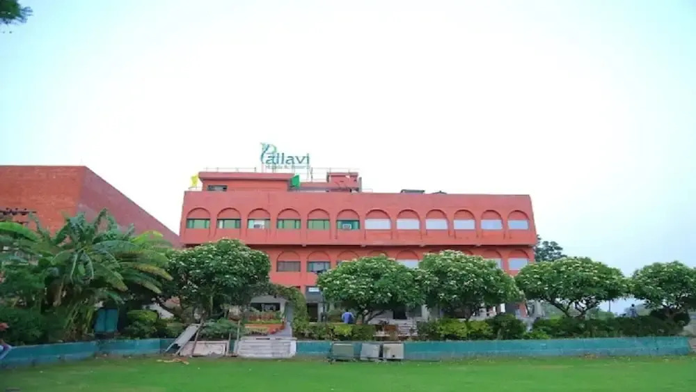 Hotel Pallavi Grand