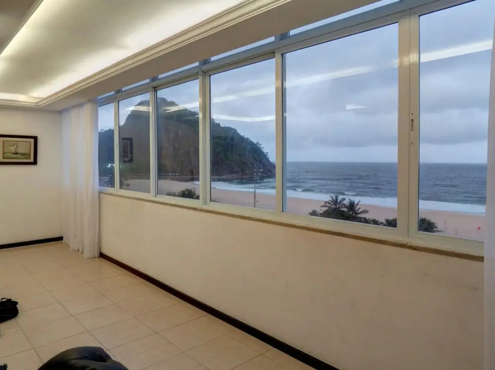LinkHouse Wonderful Beachfront 4-BDR C11-008