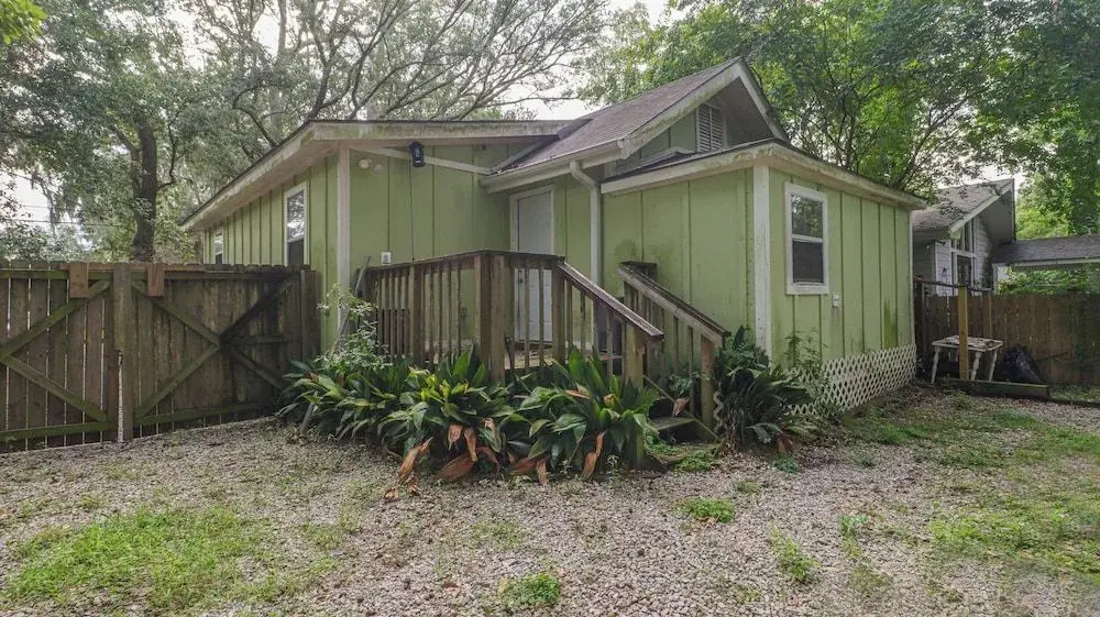 Delightful 2-bedroom, 1-bath Home Near Biloxi's Scenic Back Bay