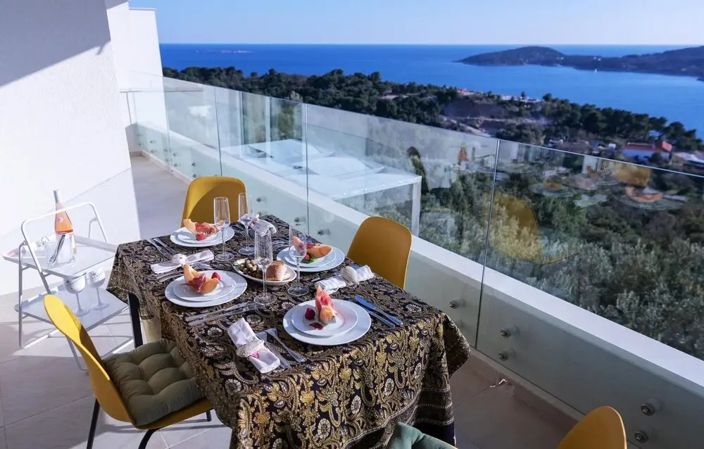 Beautiful Home in Orasac With 2 Bedrooms, Wifi and Outdoor Swimming Pool