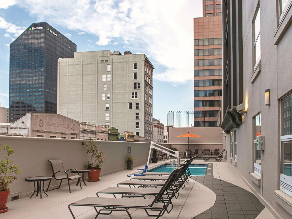 La Quinta Inn & Suites by Wyndham New Orleans Downtown