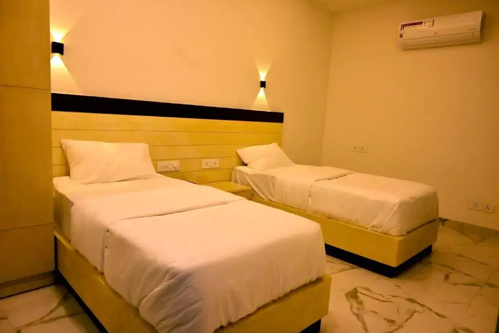 Hotel Prago by Green Deer Varanasi