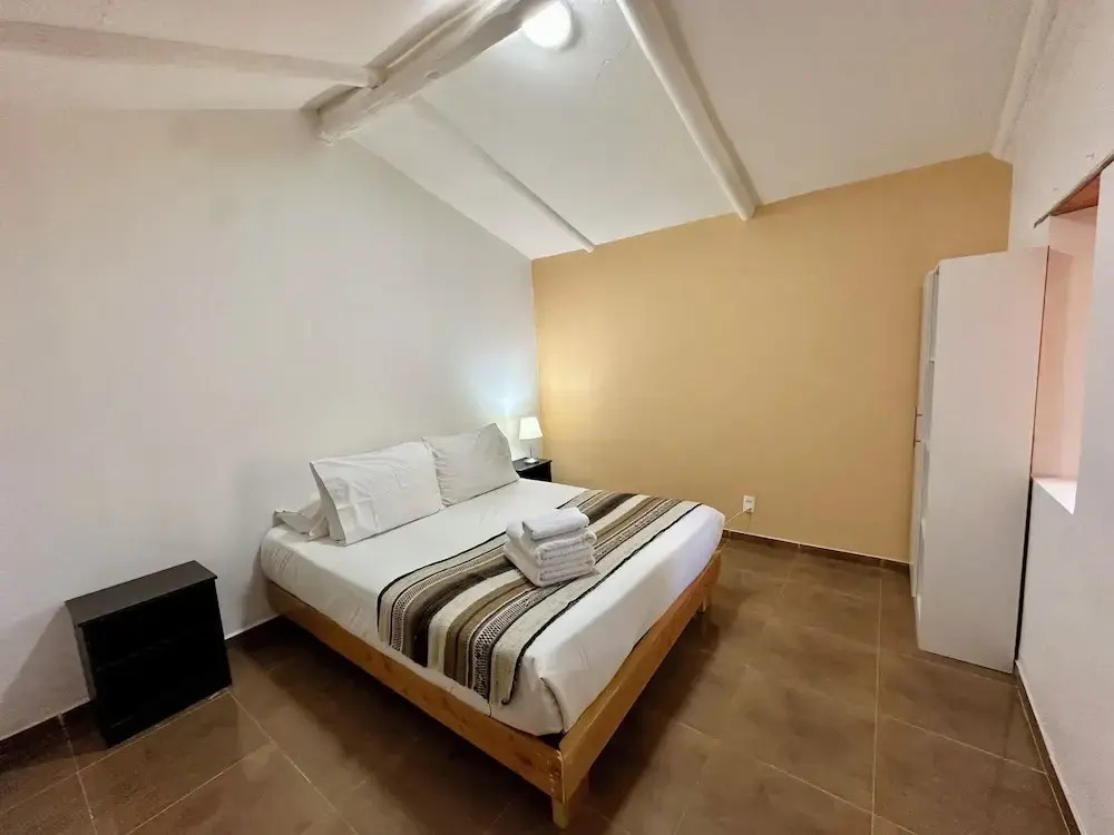 hostal qachisolcor