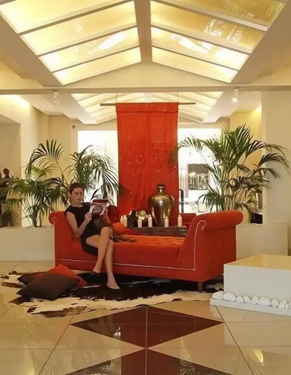 Hotel Thea