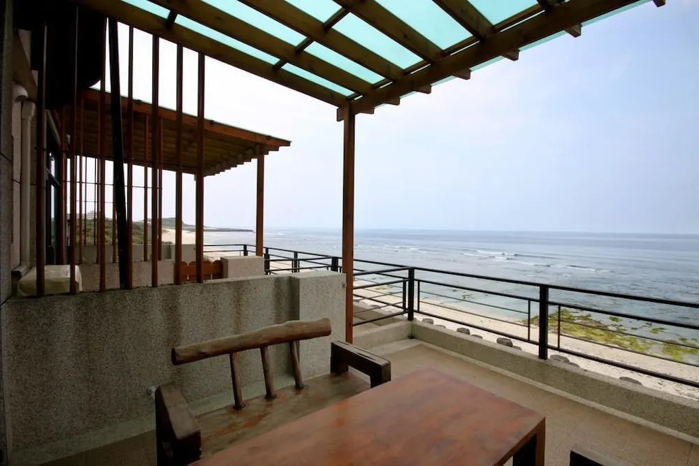 TORO Ocean front B&B