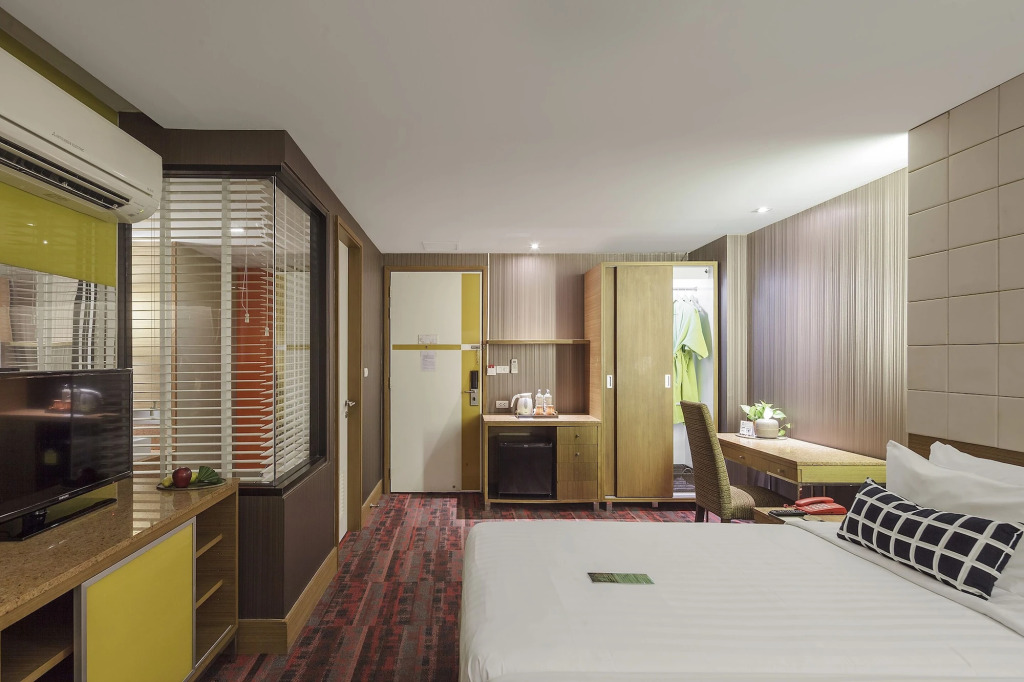 Tango Vibrant Living Hotel - SHA Extra Plus