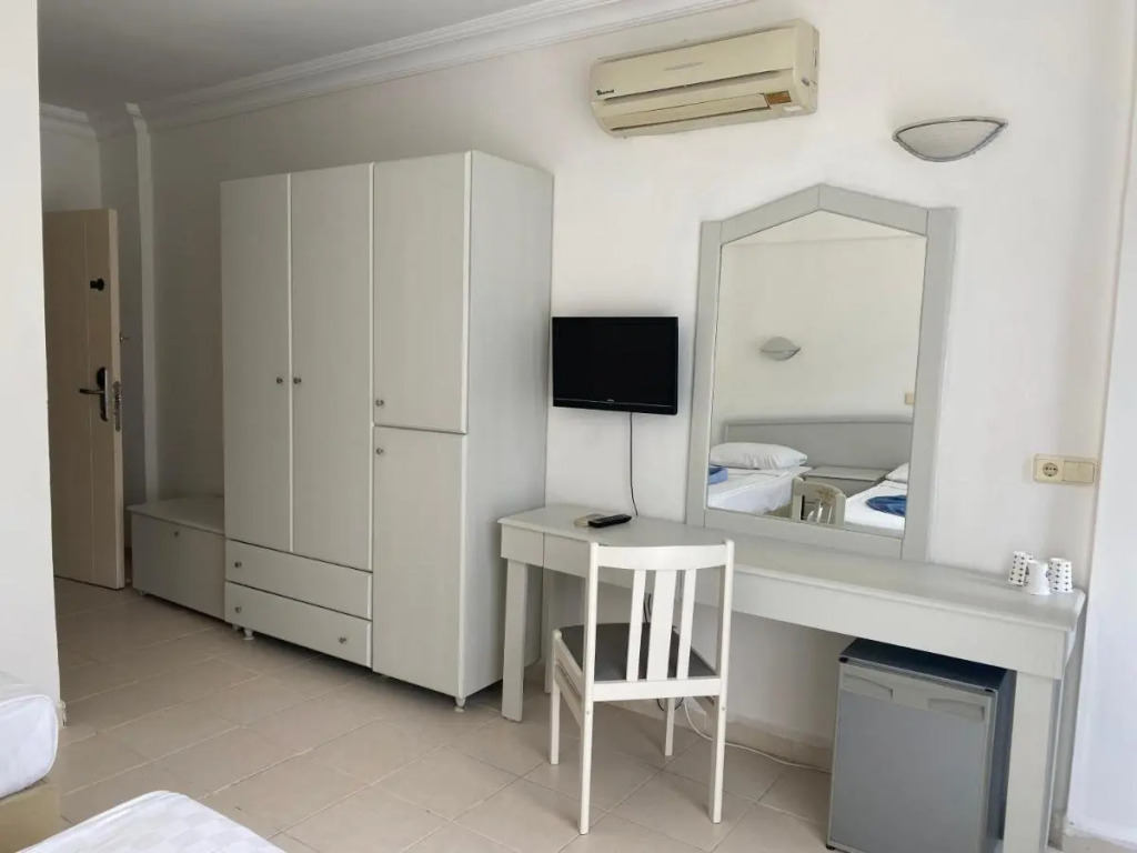 Club Marakesh Beach Hotel