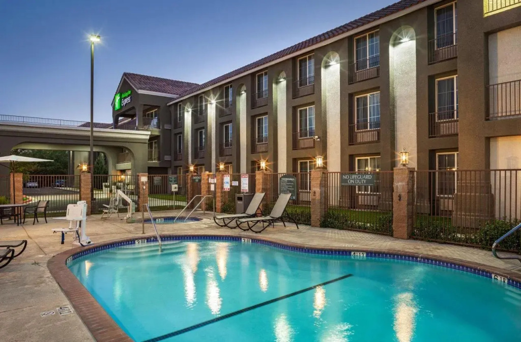 Holiday Inn Express Lancaster by IHG