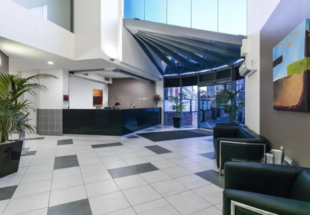 Meriton Suites George Street, Parramatta