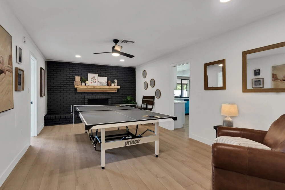 Fabulous Oasis On 59th 4 Bedroom Home by Redawning