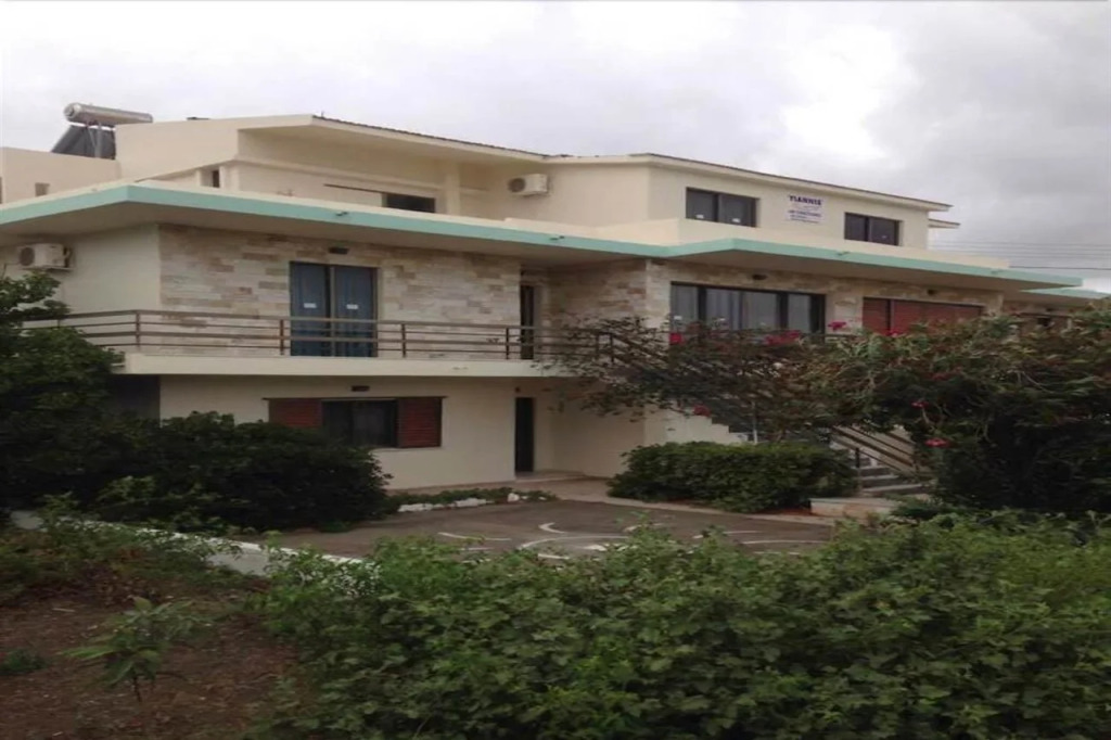 Yiannis Apartments