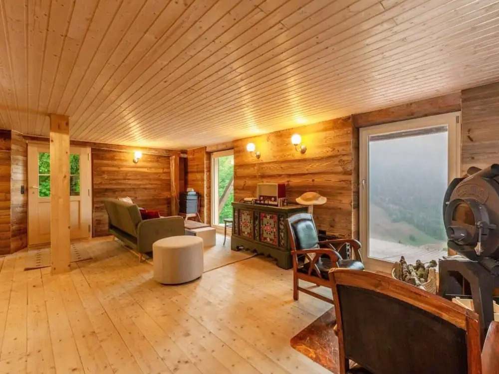 Chalet in Rossiniere With Sauna and Mountain Views