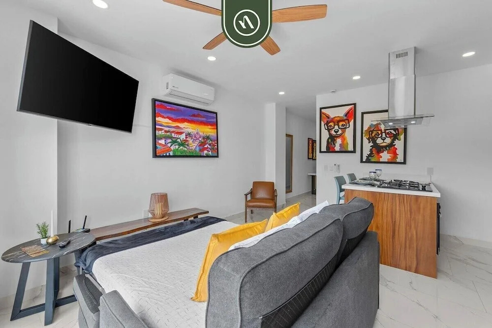 New 1 BR Condo - Rooftop Pool - Oceanview