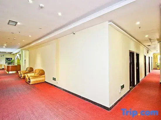 Tianhuiduo Business Hotel