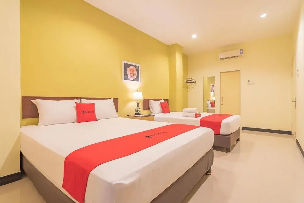RedDoorz at H Agus Salim Street Pontianak