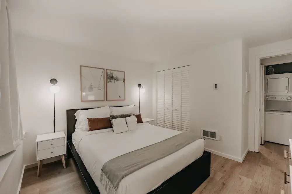 64sw - Pets Ok - Wood Stove - Sleeps 4