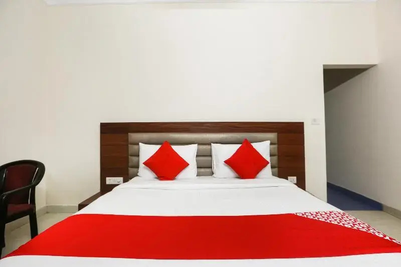 Collection O 65905 Hotel Grand Shoba Inn