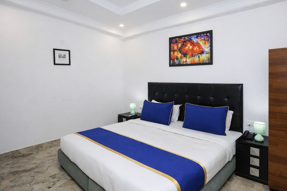 Mauryan Signature hotel Near Yashobhoomi