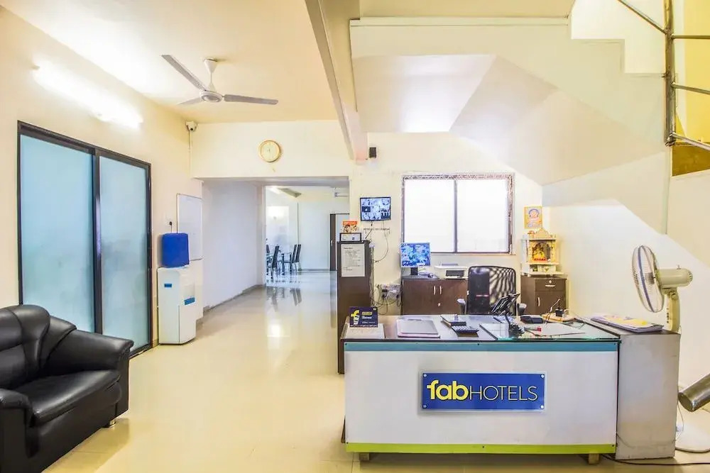 FabHotel Aundh