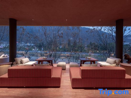 Отель Zhangjiajie Qishi Li Cave Homestay