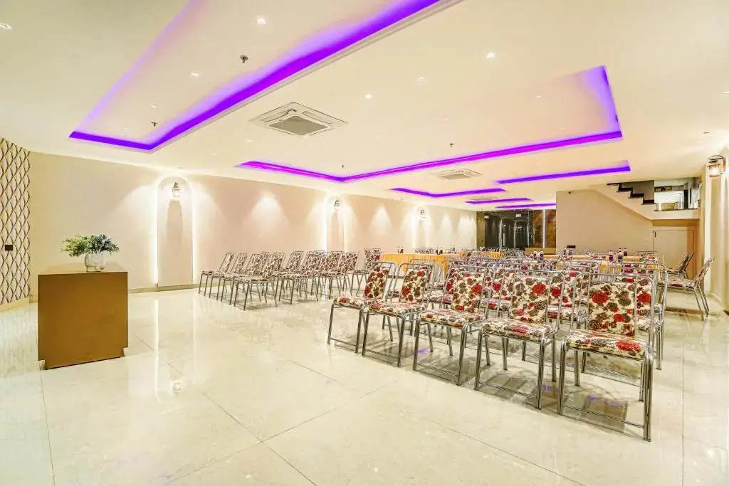 Hotel Grand Cabbana By Levelup Hotels