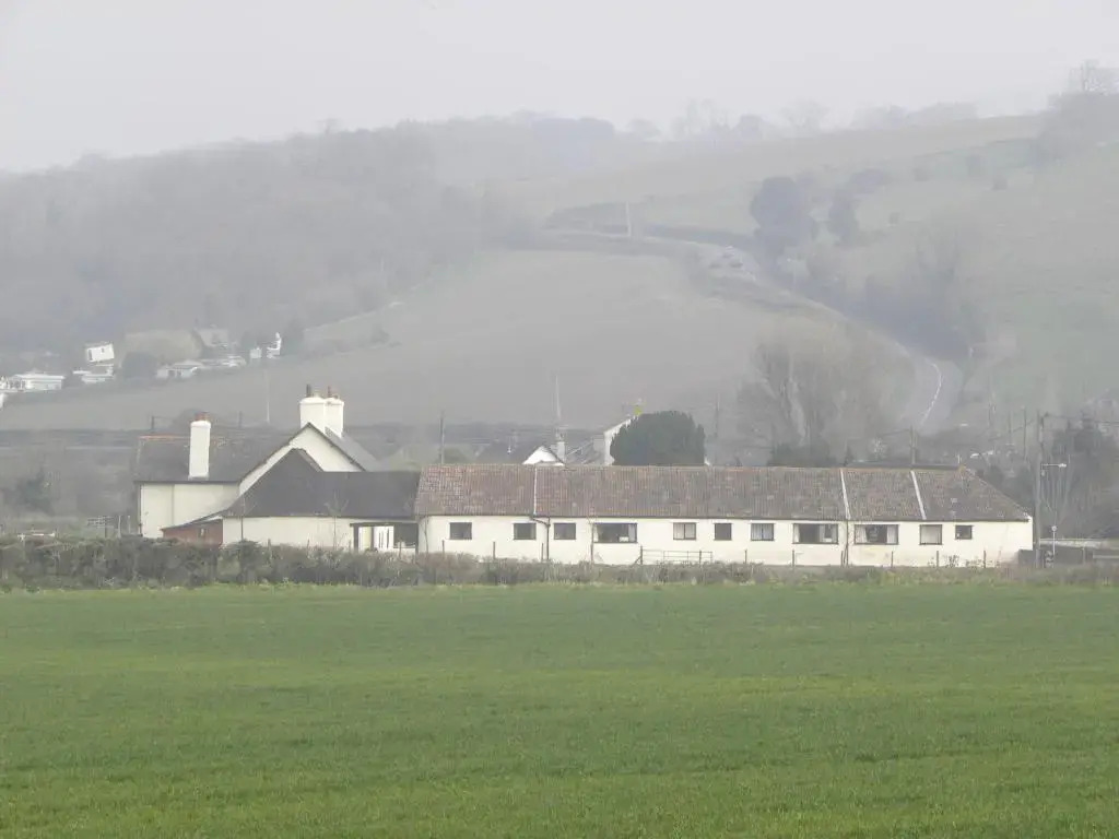 Court Farm Holiday Bungalows Ltd