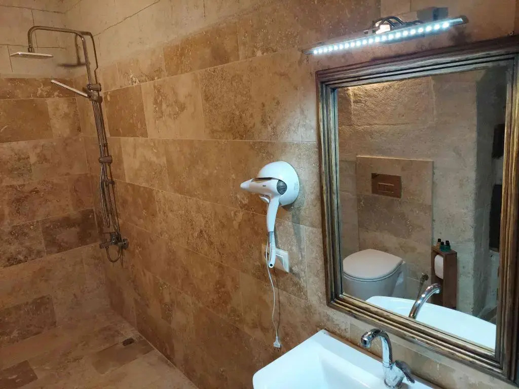 ARMEsos Cave Hotel