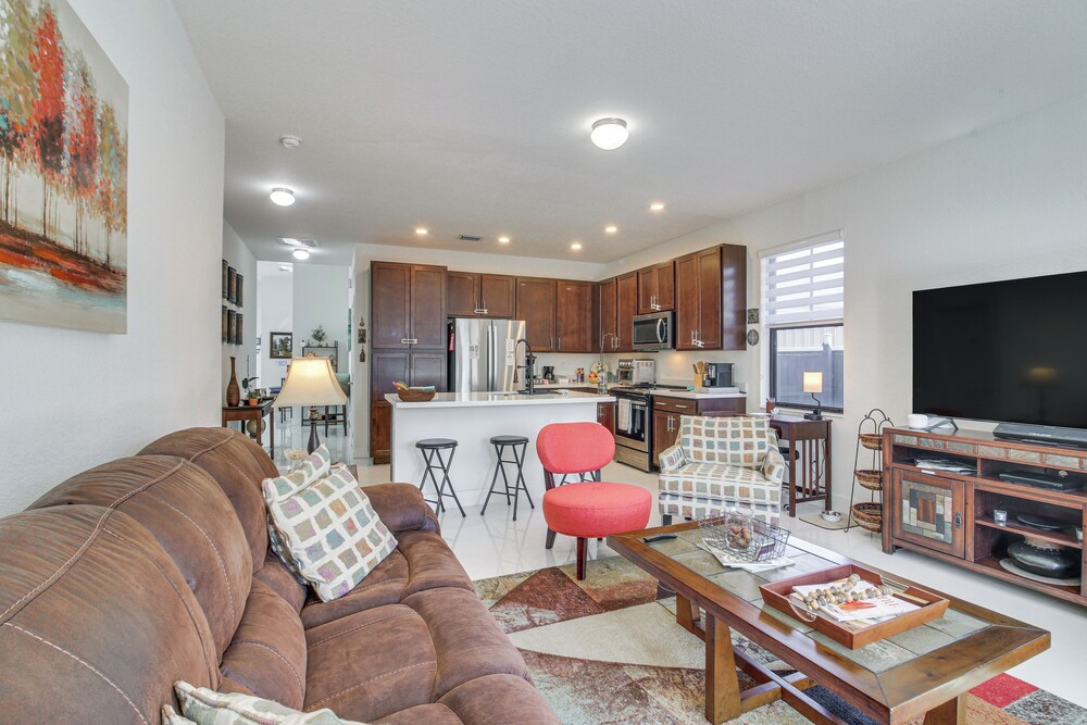 Easy Park & University Access! Family Miami Escape