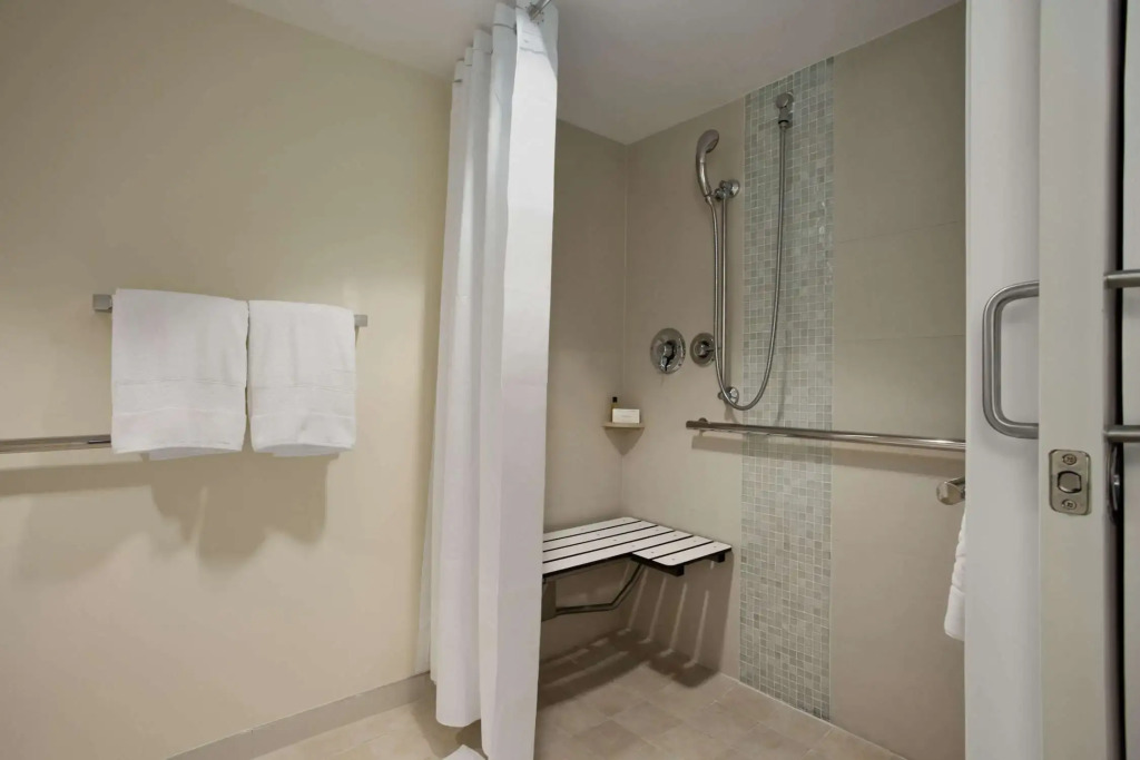 Hilton Miami Airport Blue Lagoon