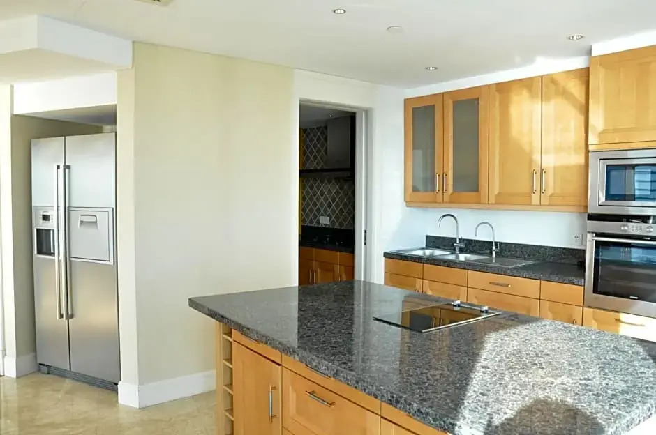 Qingdao Jinshan We+ Holiday Apartment (Wusi Square)
